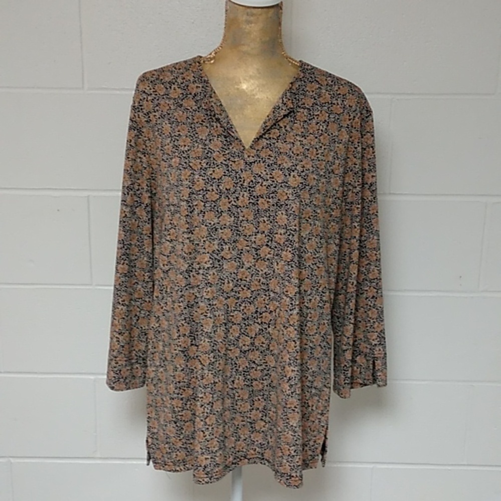 SAG HARBOR 3/4 SLEEVE FLORAL PRINT V-NECK SIDE VENTS TUNIC TOP